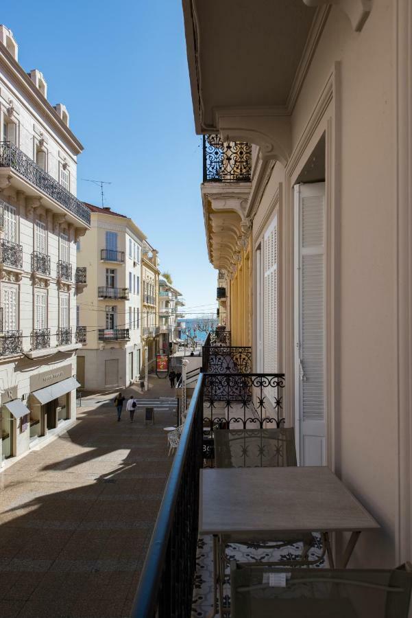 F3 Plein Centre Plage A 50 M Saint-Raphaël Buitenkant foto